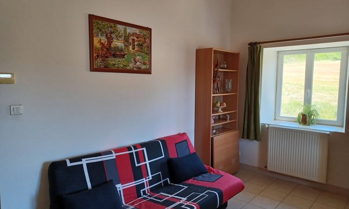 Comps Appartement | Appartement Type F2 au calme en campagne