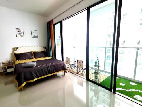 Seri Kembangan Appartement | TypeB-5 Bedroom-10pax-MITEC-IOIcity-C180-UPM-UKM