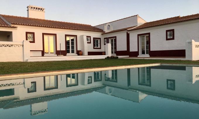 Sines Villa | Maison typique d'Alentejo avec piscine (Costa Alentejana, 15min de Porto Covo)