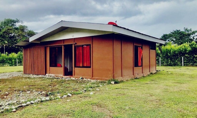 Bratsi Maison | Typical Costa Rican house between forests, waterfalls and Indigenous area! ☀