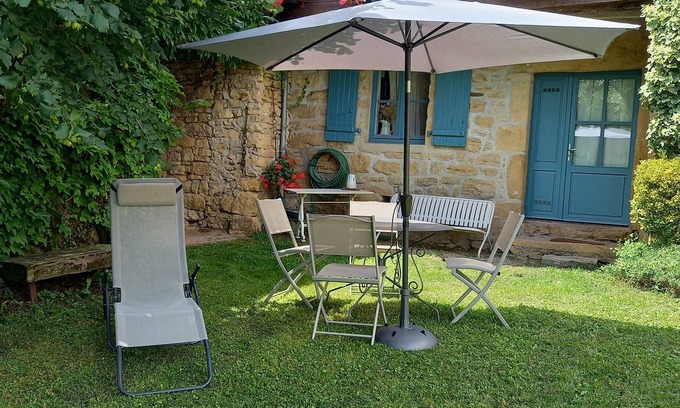 Coubisou Maison | Maison typique, indépendante, au calme, dans le nord Aveyron. 2,4 personnes