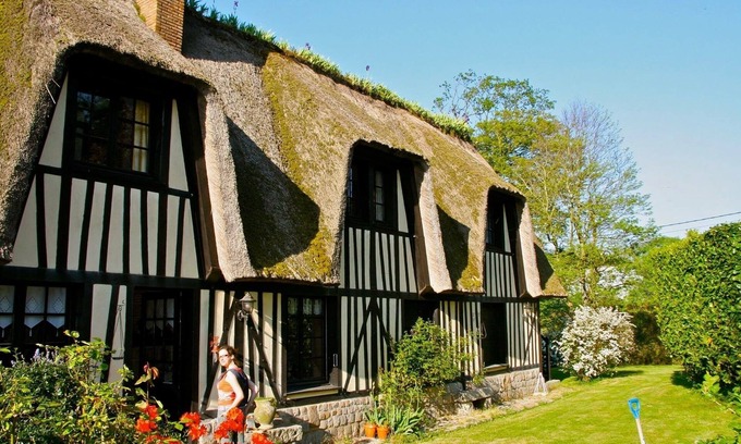 Theuville-aux-Maillots Maison | Typique Chaumière Normande de caractère