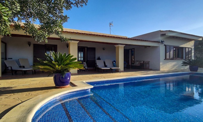 Sant Agusti des Vedra Villa | Maison typique d'Ibiza, piscine privée, grands espaces pour le plaisir. Recommandé