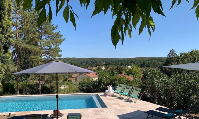 Savignac-les-Eglises Maison | Maison de campagne typique Périgord toute équipée avec jardins et piscine