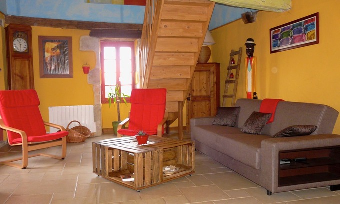 Sauzet Maison | MAISON TYPIQUE EN PIERRE 4 A 6 PERS PISCINE ET JACUZZI, PROCHE CAHORS ET MONTCUQ