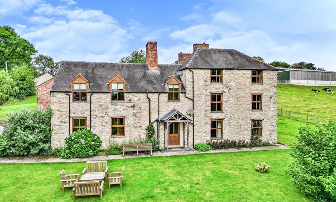 Denbigh Cottage | Tywysog, HENLLAN