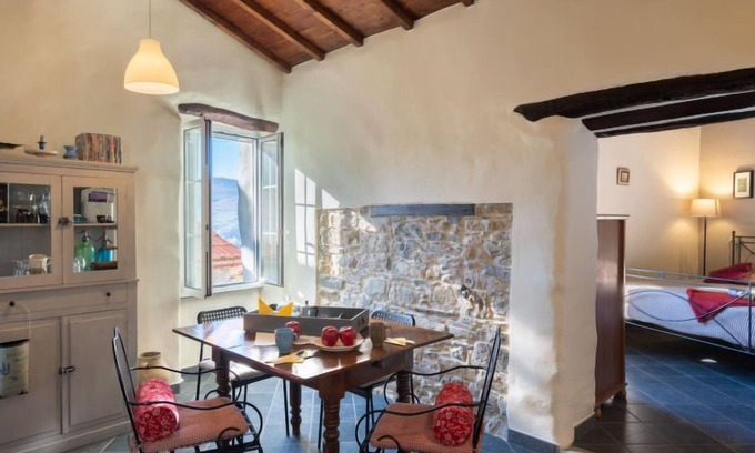 Chiusanico Maison | U Furnu by Interhome