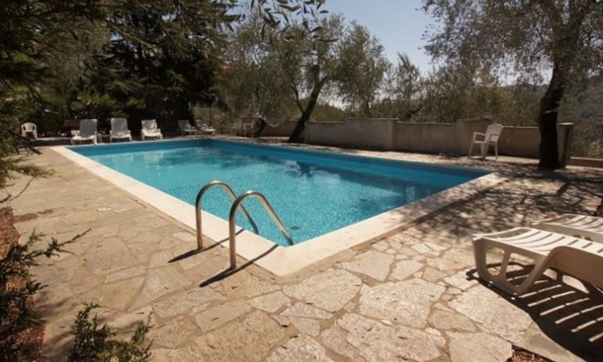 Gazzelli Appartement | U Rundo Mimosa. Piscine - ouverte à partir du 15/05 Terrasse Petit jardin Internet.
