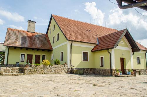 Bystrice nad Pernstejnem Maison | Ubytování na Hájence