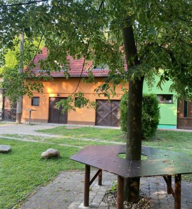 Brezi Appartement | Ubytování nad sklípkem