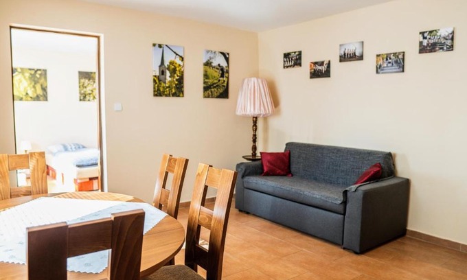 Uherske Hradiste Appartement | Ubytování ve Vinařství Medek | Medek House & Winery