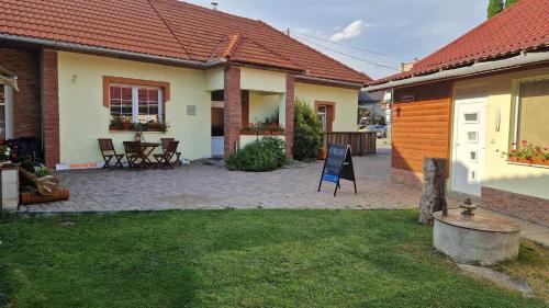 Krasnohorske Podhradie Maison | Ubytovanie pod hradom Krásnohorské Podhradie