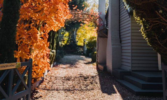 Daylesford Maison | Uffington house ~Two bedrooms in Daylesford~beautiful garden views