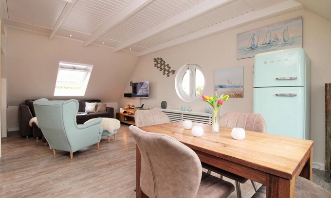 Kuehlungsborn Appartement | Ulmenhof WE 11: modern, high-quality furnished 1-room apartment