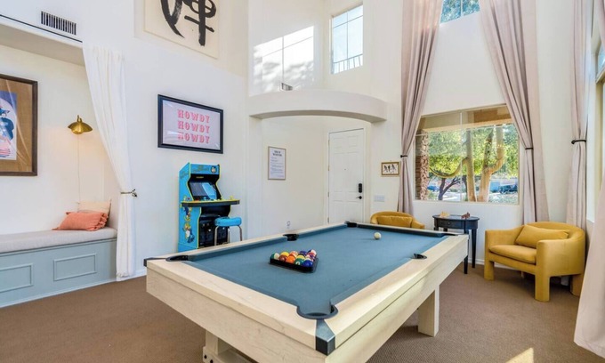 Rancho Vistoso Maison | Ultimate Desert Oasis w Pool, Cinema, Games, Tub!