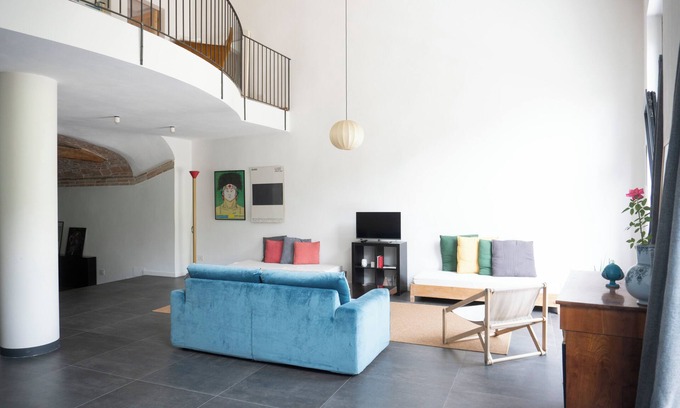 Foligno Maison | Umbria Hideout Villa surrounded by a green view from the garden through the hill