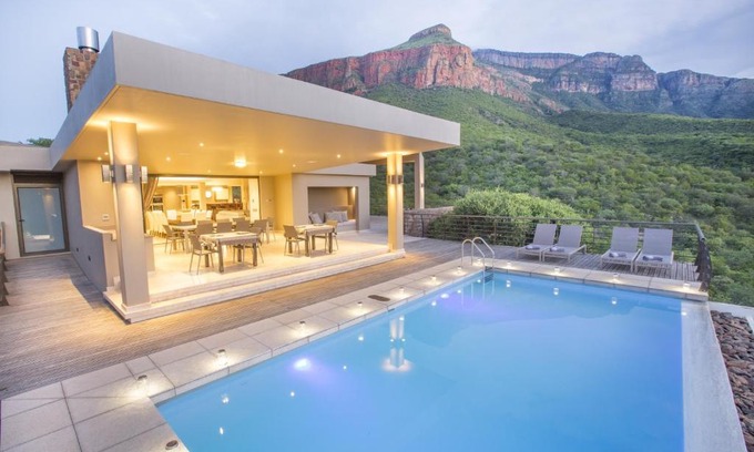 Hoedspruit Maison | umVangati House