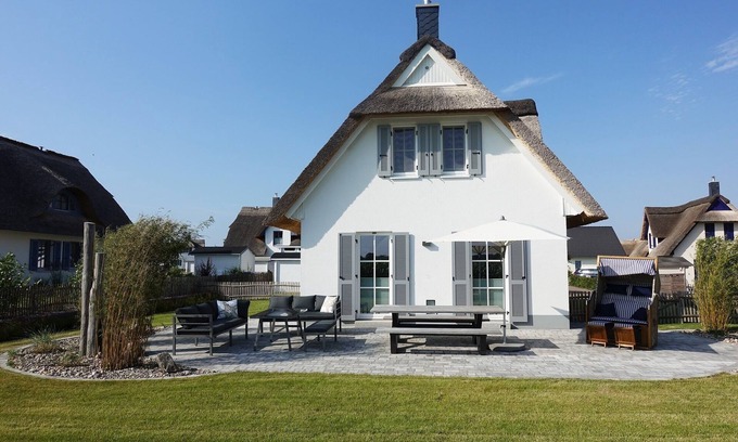 Zierow Maison | Umzäuntes Reethaus mit Weitblick - Hunde Sind Herzlich Willkommen
