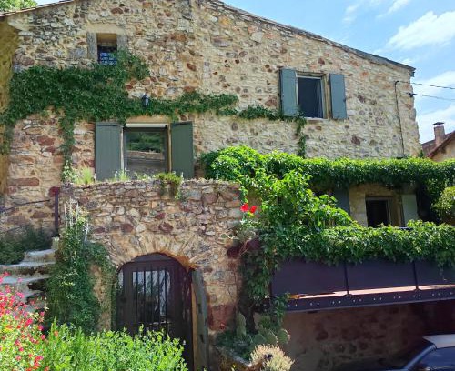 La Capelle-et-Masmolene Maison | un pied dans la forêt