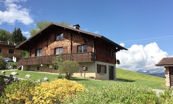 Nancy-sur-Cluses Chalet De Ski | Un vrai chalet tout en bois dans un village typique haut savoyard