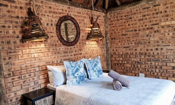 Madibeng Maison | Unathi Self Catering Private Bush Lodge
