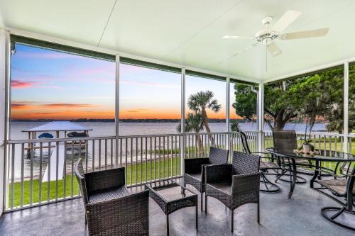 Sebring Maison | Uncork and Unwind You are on Lake Time