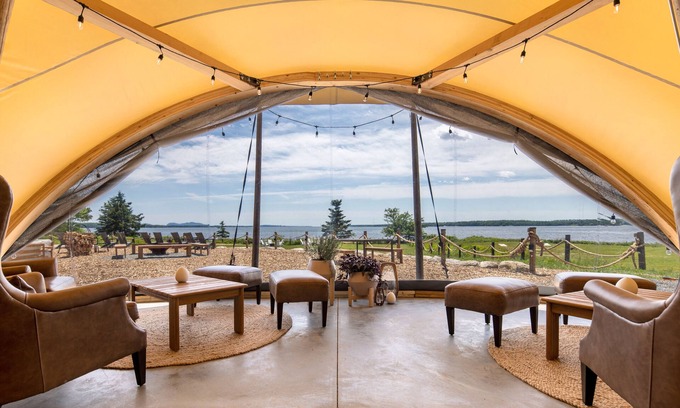 Surry Cabine | Under Canvas Acadia