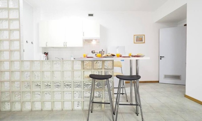 Genoa Historical Centre Appartement | UNDERWATER DWELLING IN FRONT OF THE AQUARIUM GENOVABNB.IT