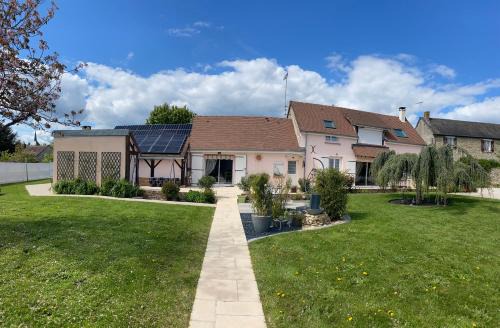 La Heuniere Maison | Une parenthèse fleurie