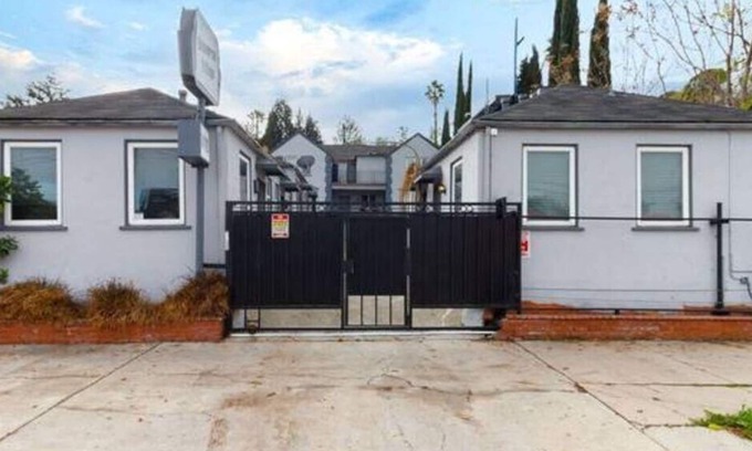 Studio City Appartement | Unfurnished Cozy Studio Apartment in Studio City