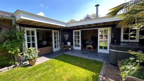 Borne Maison | Unieke Accommodatie in Twente met Jacuzzi
