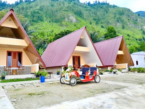 Tuk Tuk Cabine | UNIQDO Inn Tomok