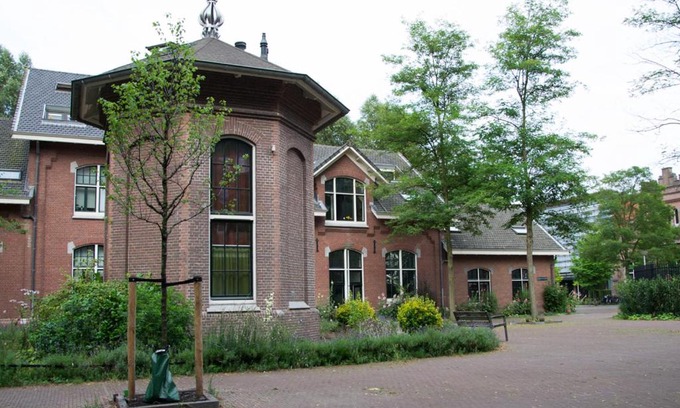 Centrale Markt Appartement | Unique 3 floor apartment at Westerpark