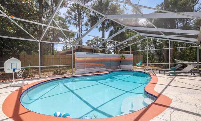 Port Saint John Maison | Unique A-Frame Heated pool & Firepit