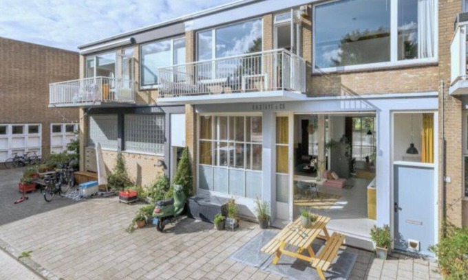 Nieuw-West Maison | Unique and spacious family home in Amsterdam West