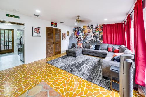 North San Antonio - SAT Maison | Unique and Stylish San Antonio Home with Deck!