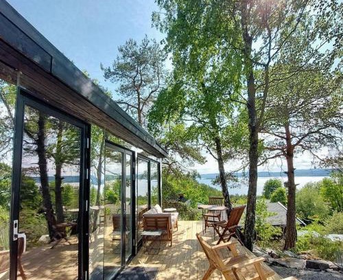 Fjellstrand Maison | Unique Design And Beautiful View In Fjellstrand