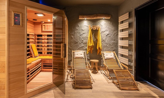 Neuheilenbach Appartement | Unique dream apartment with whirlpool & sauna offers luxury and relaxation