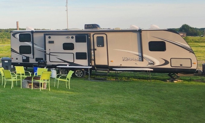 Chelmsford Maison | Unique getaway or rest from traveling. 10 min. off TransCan Highway and stores