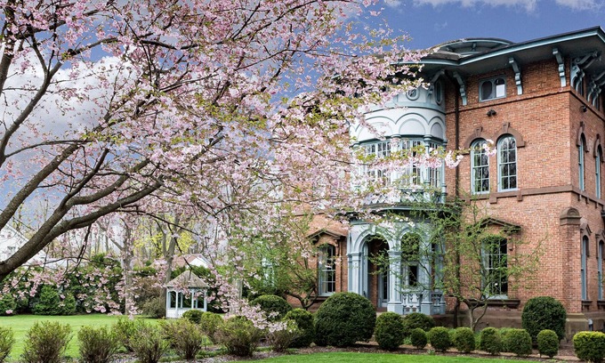Norwich Maison | Manoir historique unique à proximité des attractions touristiques et des casinos.
