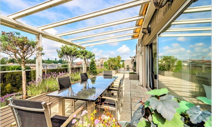 Sint-Lambrechts-Woluwe Appartement | Unique à Bruxelles : penthouse de charme (160m2 + 80m2) avec vue panoramique !