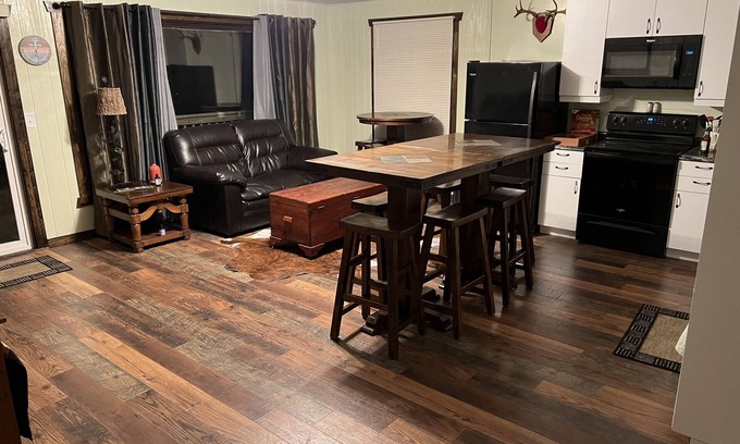 Beaver Dam Appartement | Unique Lake Condo W/ Walking distance from downtown amenities