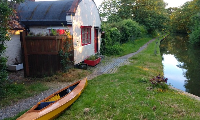Wixford Maison | Chalet unique sur le canal Lockside.