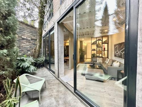Financial District Appartement | Unique Loft Design, Zona G with Private Terrace