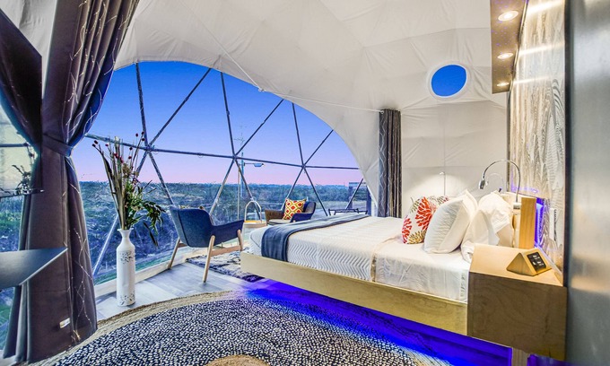 Lago Vista Station Balnéaire | Unique & Plush Eco-Glamping Resort in TX Hill country!