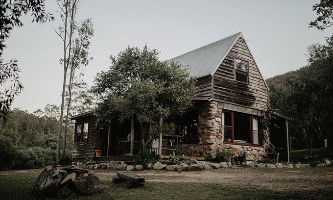 Rosebrook Cottage | Rockhouse unique, jacuzzi privé, vue sur la brousse