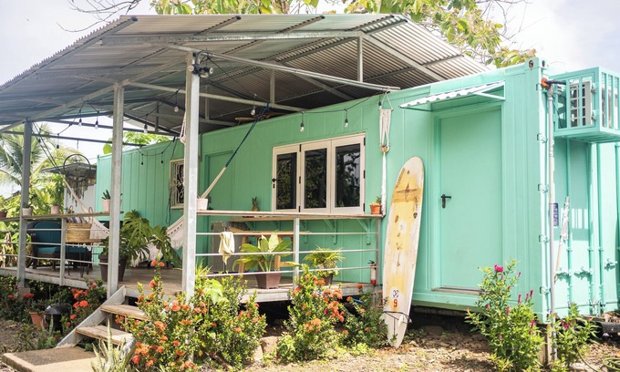 Matapalo Maison | Unique shipping container home only 2 minute walk to the beach