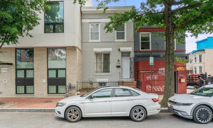 Park View Copropriété | Unit #1 - 1-bedroom condo in amazing Washington Close to Howard University,