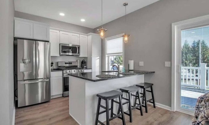 Lime Lake-Machias Maison | Unit 1 · Lime Lake Luxury 2BR Cottage