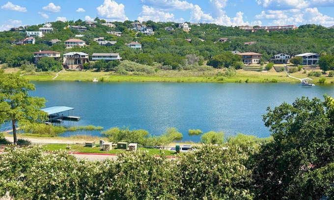 Highland Lake Estates Copropriété | UNITÉ 2305 1 Chambres 1. 5 Bath sur le lac Travis